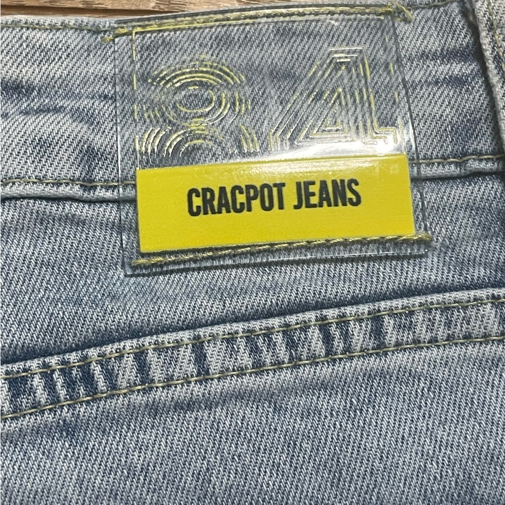 Cracpot Mom Fit Light Blue Jeans - Size 26, High Rise, Almost New - Picture 9 of 12